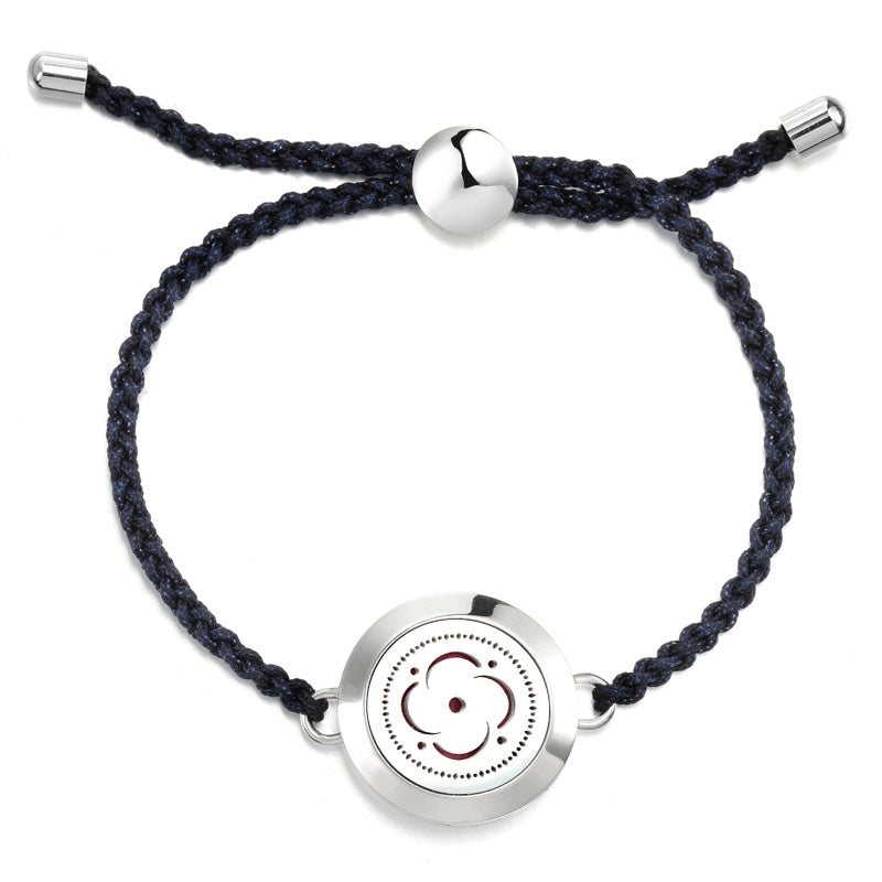 Pulsera tejida con perfume de aromaterapia.