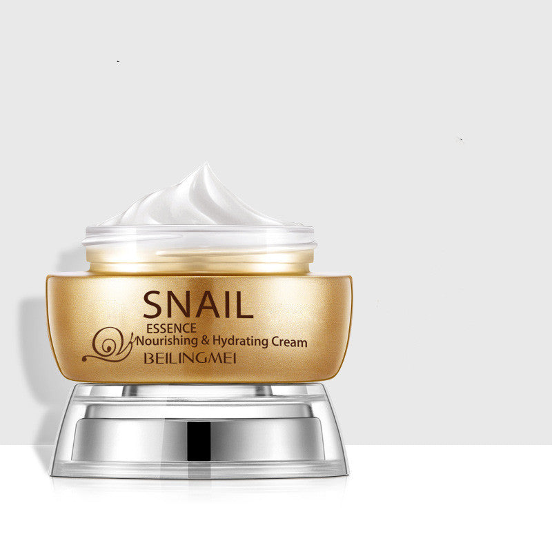 BEILINGMEI Moisturizing and Nourishing Cream Enriched with Snail Extract 50g.