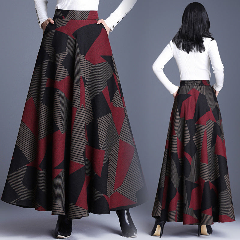 Mid-length woolen skirt