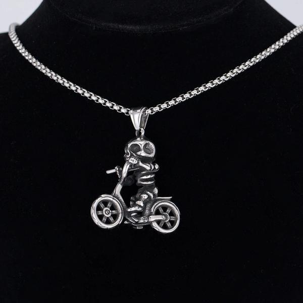 Skull bicycle pendant