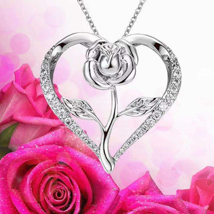 Collar de plata rosa con corazón de circonita