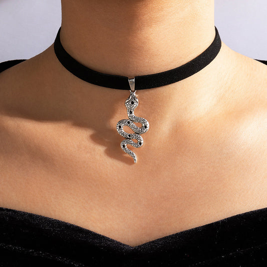 Collares de serpiente y cobra Gargantilla de terciopelo estilo gótico grunge de bruja