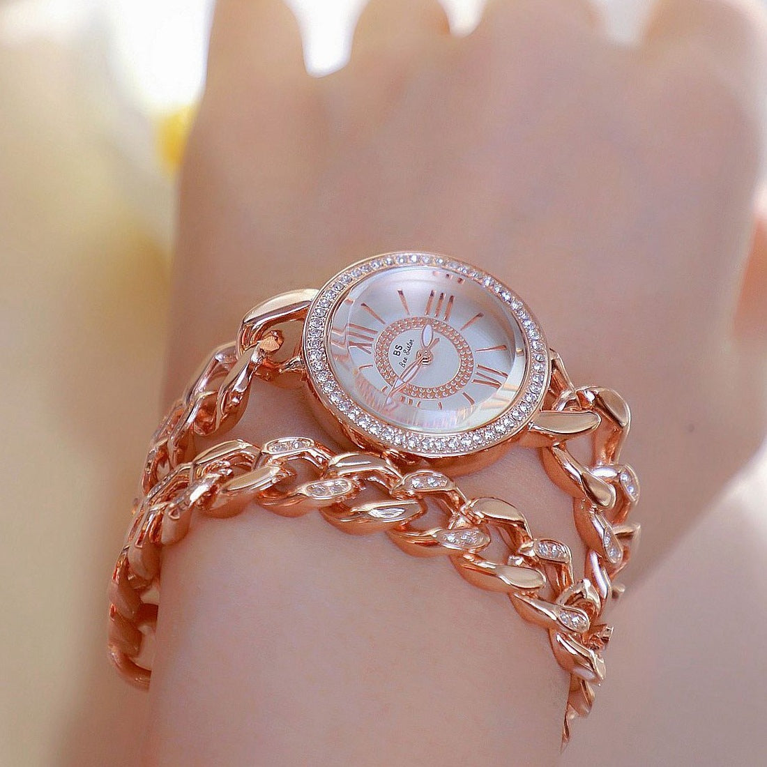 Chain Decorated Women's Bracelet and Watch Set