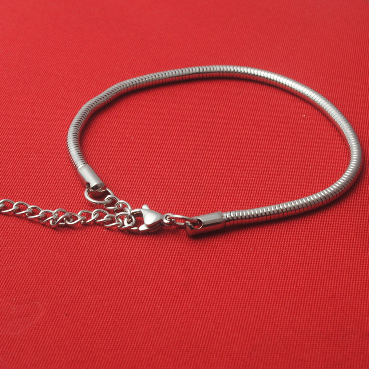 Pulsera Pandora de acero inoxidable con cadena de hueso de serpiente suave