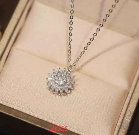 Diamond-Studded Rotating Daisy Necklace