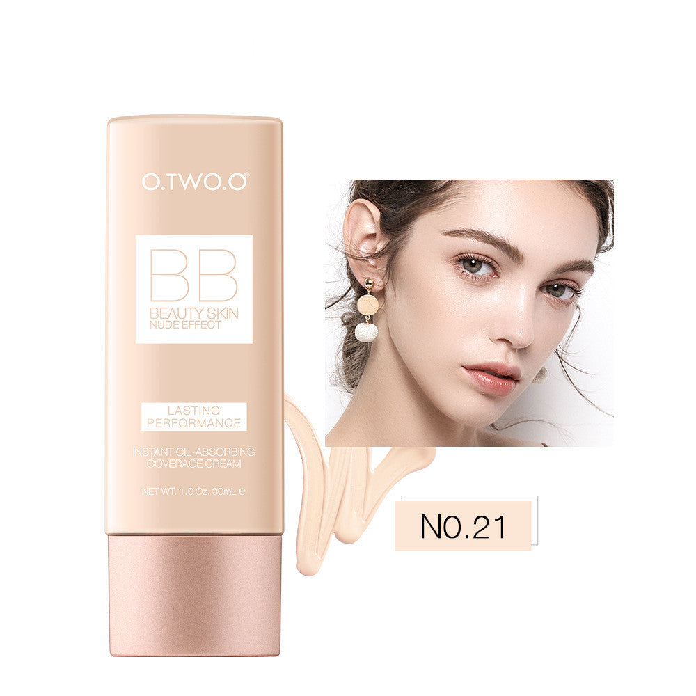 Base de maquillaje hidratante transparente resistente al agua O.TWO.O - BB Cream